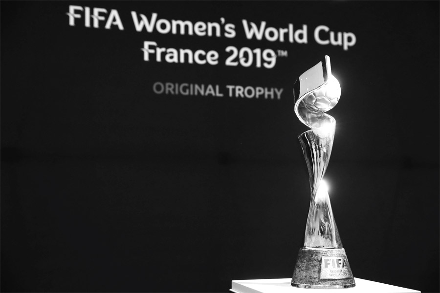 A taça da Copa do Mundo Feminina 2019 não é bem a original