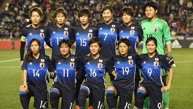 Seleção de futebol feminino do Japão em foto oficial antes de uma partida
