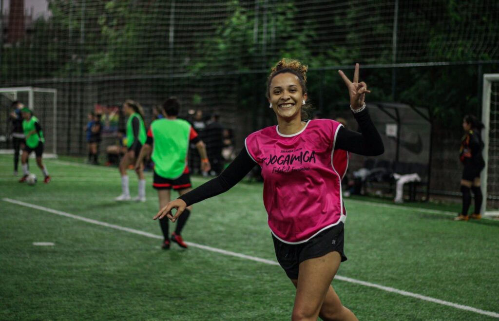 Mulheres que Inspiram: Juliana Silva incentiva outras a não se intimidarem pelos preconceitos no futebol