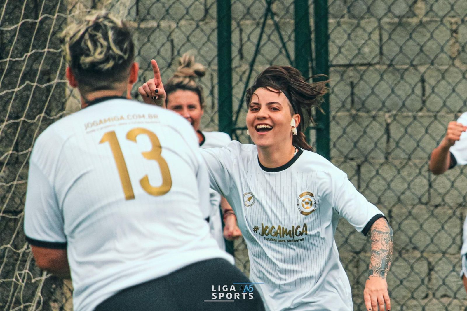 Começando a jogar futebol feminino - um guia para iniciantes - JogaMiga